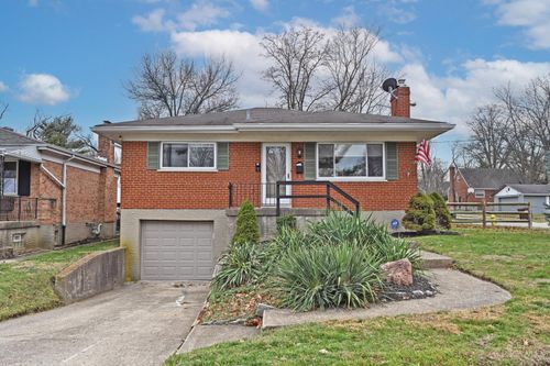 4607 Largo Dr, Cincinnati, OH, 45236-3211 | Card Image