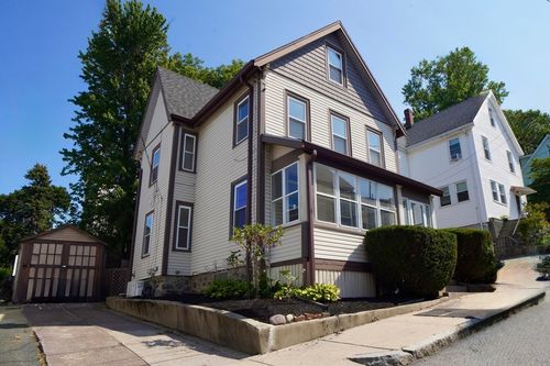 18 Orient St, Malden, MA, 02148-2714 | Card Image