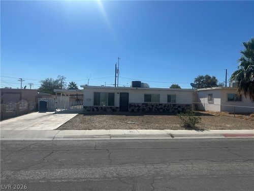 1315 Oakwood Ave, North Las Vegas, NV, 89030-5259 | Card Image