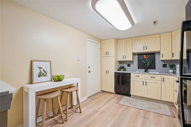 APT-215 - 2135 1 St Ave Se, Condo with 2 bedrooms, 2 bathrooms and null parking in Cedar Rapids IA | Image 11