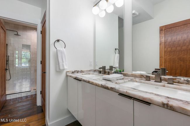 14mls | Image 10