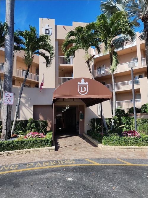 301-7649 Granville Dr, Tamarac, FL, 33321-8746 | Card Image