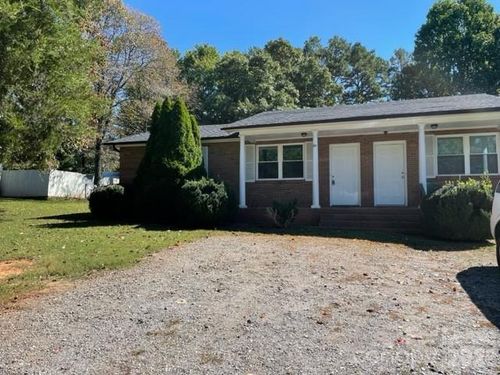 802 Spencer Rd Ne, Conover, NC, 28613-8216 | Card Image