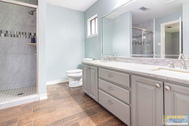1084 Squaw Valley Dr, House other with 3 bedrooms, 2 bathrooms and null parking in Brownsville TX | Image 5