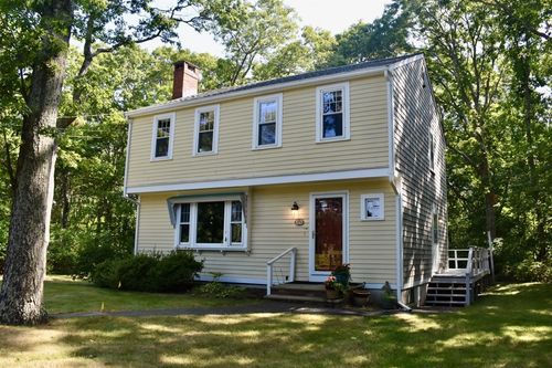 2462 State Rd, Plymouth, MA, 02360-5180 | Card Image