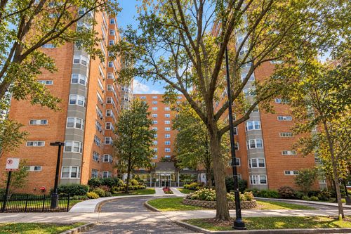 217-4960 Marine Dr, Chicago, IL, 60640-3916 | Card Image