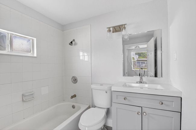 323 S E St, Home with 0 bedrooms, 0 bathrooms and null parking in Lake Worth Beach FL | Image 17