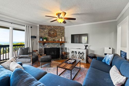 2218-301 Pinnacle Inn Rd, Beech Mountain, NC, 28604-7479 | Card Image