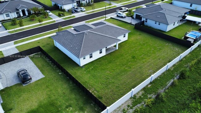 16753 Sw 290th Ln, House other with 3 bedrooms, 2 bathrooms and null parking in Homestead FL | Image 5