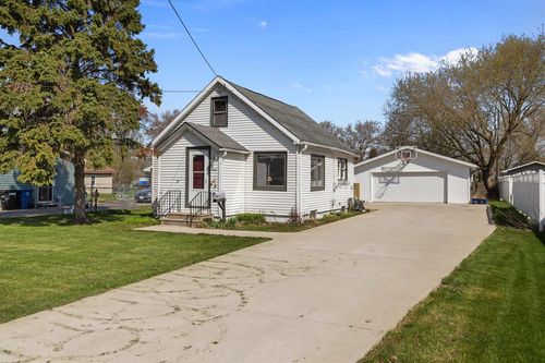 120 Allen Avenue, OSHKOSH, WI, 54901 | Card Image