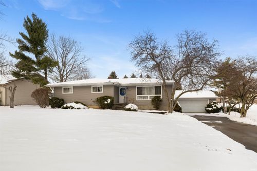 214 Betz Road, Auburn, IN, 46706-1024 | Card Image