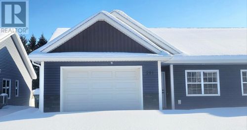201 Stanmol Dr, Charlottetown, PE, C1E3T9 | Card Image