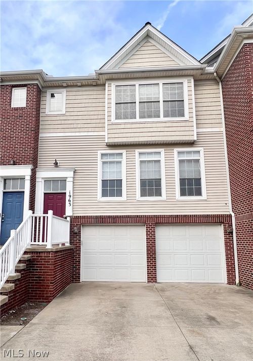 1963 E 85th St, Cleveland, OH, 44106-2015 | Card Image