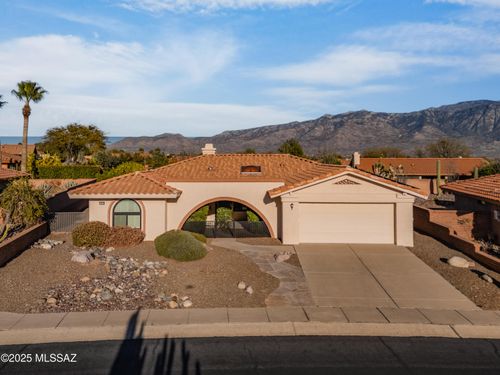 14420 N Crown Point Dr, Oro Valley, AZ, 85755-9323 | Card Image