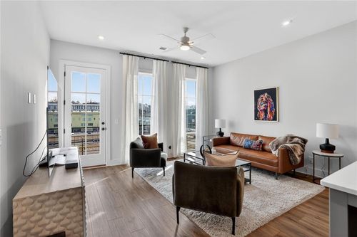 unit-7-1291 Longreen Ter Nw, Atlanta, GA, 30318-5158 | Card Image