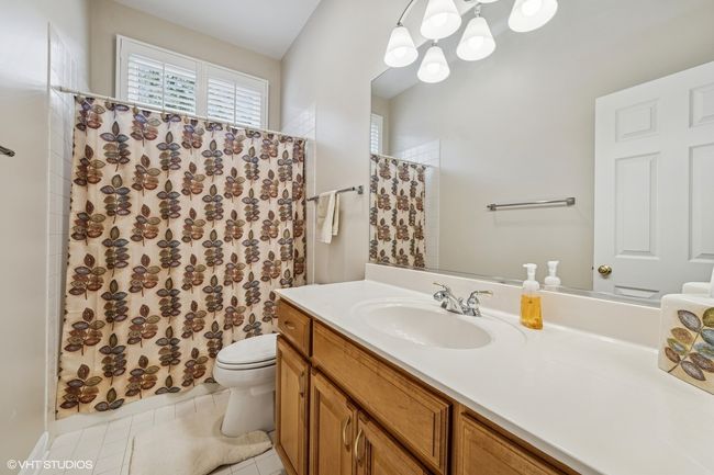 4 Biltmore Ct, House other with 2 bedrooms, 3 bathrooms and 4 parking in Lake In The Hills IL | Image 8