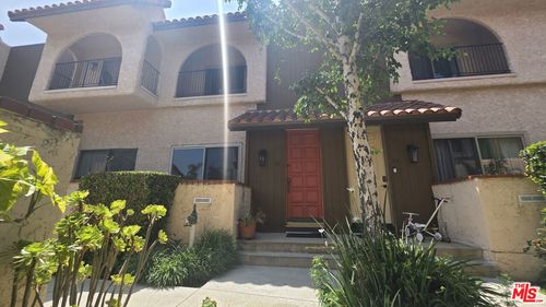 56-1711 Grismer Ave, Burbank, CA, 91504-3703 | Card Image