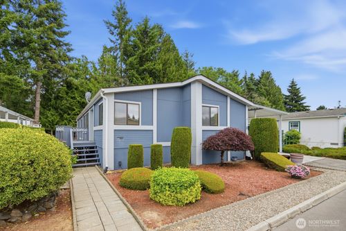 8-1427 100th St Sw, Everett, WA, 98204-1101 | Card Image