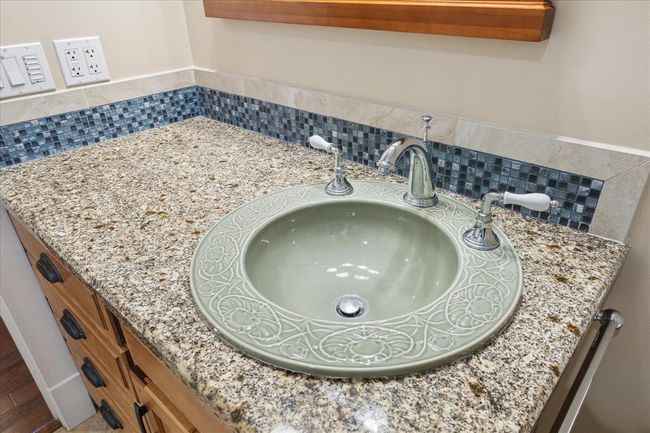 PORCELAIN SINK, GRANITE COUNTERTOPS AMD GLASS TILES BORDER COVER CUSTOM CABINETS | Image 40