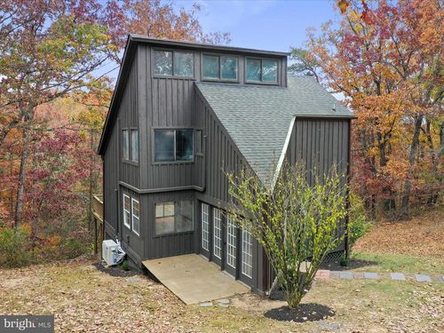 290 Hickory Ln, MOUNT JACKSON, VA, 22842-2301 | Card Image