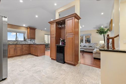 73 E Beach Promenade, Lindenhurst, NY, 11757-6802 | Card Image