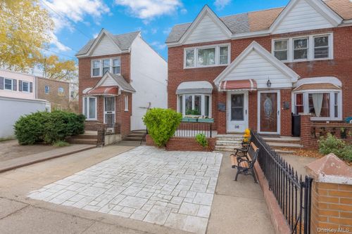 13236 82nd St, Ozone Park, NY, 11417-1204 | Card Image