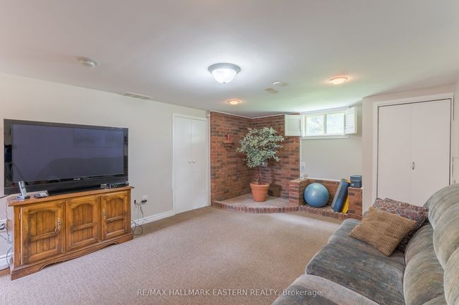 815 Stewart Dr, House other with 4 bedrooms, 2 bathrooms and 4 parking in Peterborough ON | Image 25
