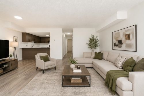 103-7090 133b St, Surrey, BC, V3W8A4 | Card Image
