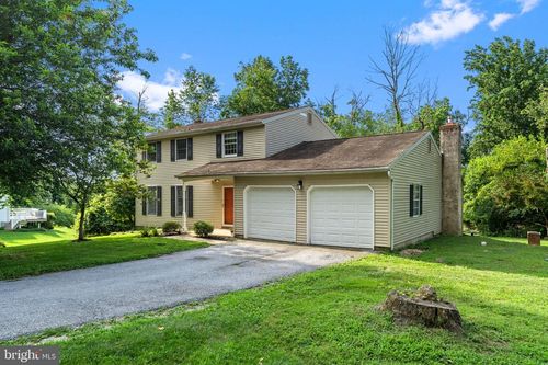 7 Rabbit Run Ln, GLENMOORE, PA, 19343-9541 | Card Image