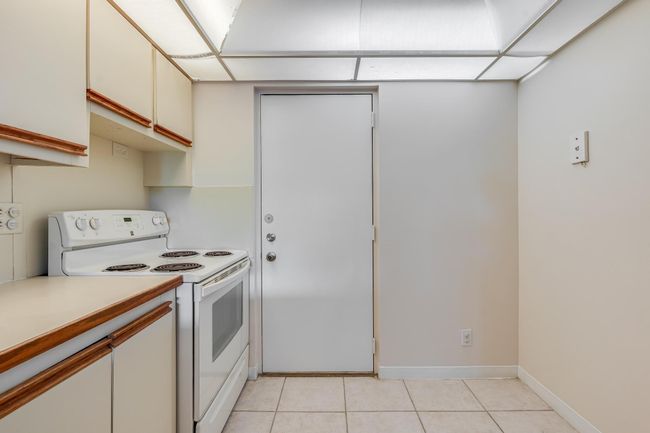 APT-319 - 2316 S Cypress Bend Dr, Condo with 2 bedrooms, 2 bathrooms and null parking in Pompano Beach FL | Image 12