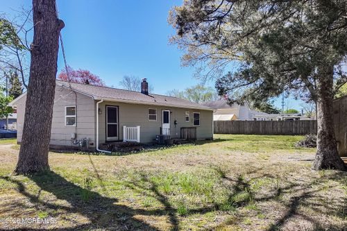 202 Keller St, Bayville, NJ, 08721-3521 | Card Image