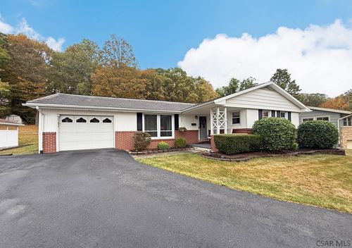 137 Brandle St, Johnstown, PA, 15904-1707 | Card Image