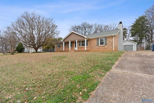 2108 Southpark Blvd Sw, Huntsville, AL, 35803-2136 | Card Image