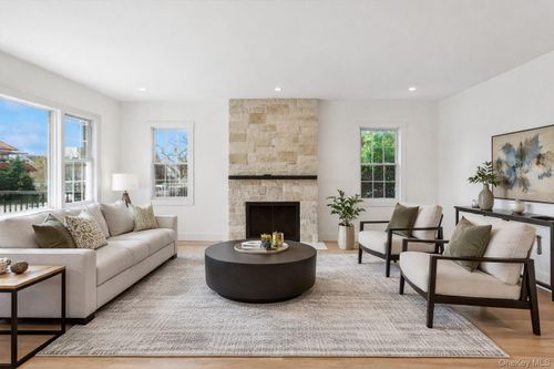 449 W Beech St, Long Beach, NY, 11561-3125 | Card Image