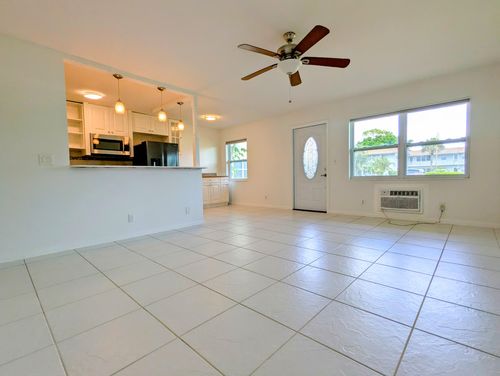 226-226 Coventry J, West Palm Beach, FL, 33417 | Card Image