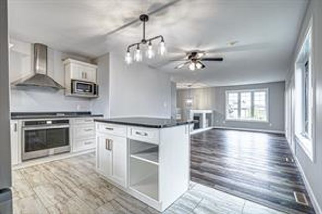 4004 74 Ave, House detached with 5 bedrooms, 2 bathrooms and 3 parking in Lloydminster AB | Image 13