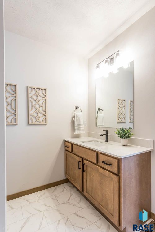 2313 E Jetty Pl Place, Sioux Falls, SD, 57108 | Card Image