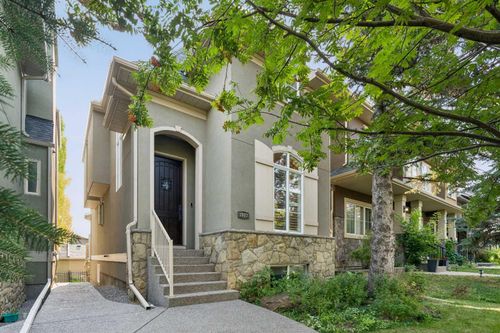 3922 16a St Sw, Calgary, AB, T2T4K8 | Card Image