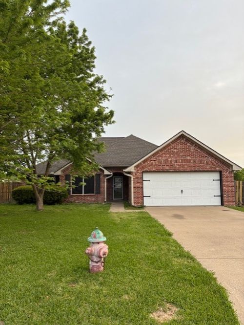 1157 N 3rd St, Wills Point, TX, 75169-1613 | Card Image