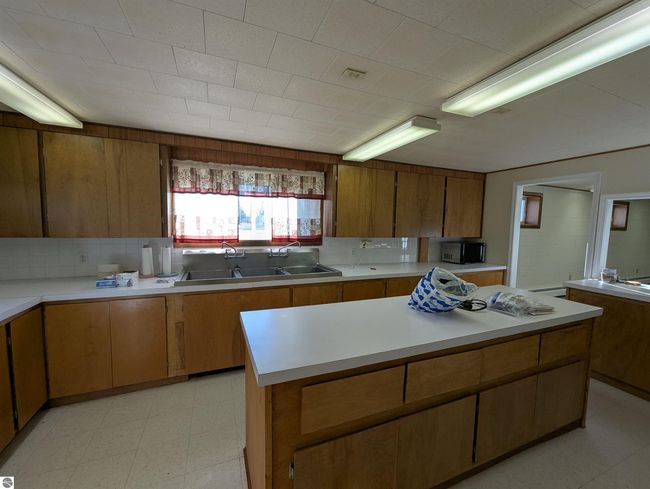 320 N State St, Home with 0 bedrooms, 0 bathrooms and 20 parking in Twining MI | Image 38
