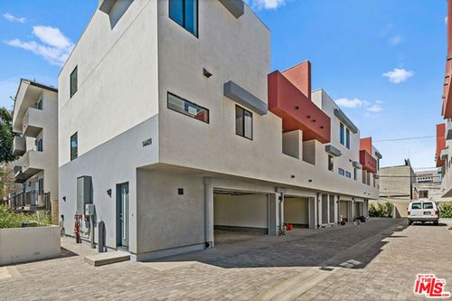 5-14403 Tiara St, Van Nuys, CA, 91401-4048 | Card Image