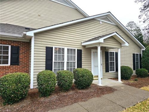 7532 Riverside Ct, Clemmons, NC, 27012-7715 | Card Image