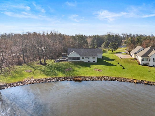 W9722 Cousins Court, House other with 3 bedrooms, 4 bathrooms and null parking in CALAMUS WI | Image 38