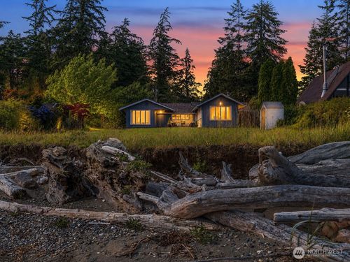 4448 S Shore Dr, Anacortes, WA, 98221-9582 | Card Image