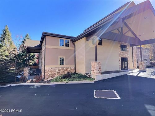 5-2260 Park Ave, Park City, UT, 84060-7377 | Card Image
