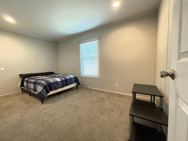 900 Quail Run, House other with 3 bedrooms, 2 bathrooms and null parking in Seven Points TX | Image 15
