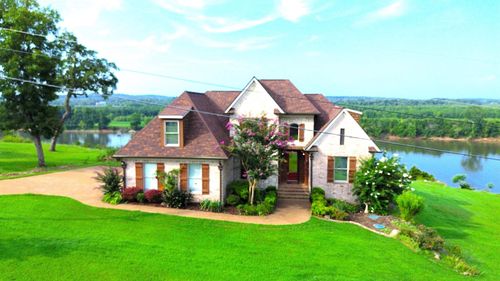 30 Riverbend Cv, Bath Springs, TN, 38311-4358 | Card Image