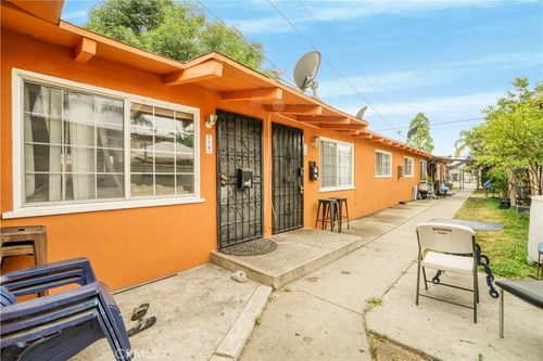 712 N Wilmington Blvd, Wilmington, CA, 90744-5016 | Card Image