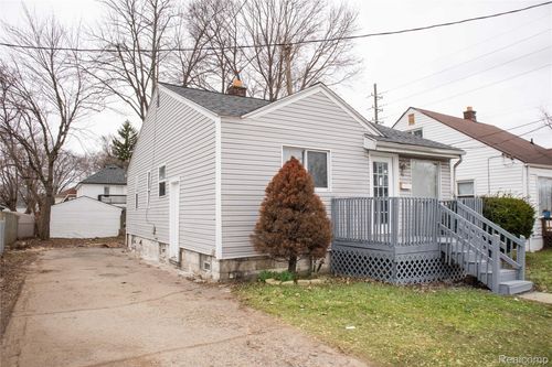 91 Martin Luther King Jr Blvd N, Pontiac, MI, 48342-2921 | Card Image