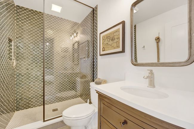 UNIT-337 - 1033 W 14 Th Pl, Condo with 3 bedrooms, 2 bathrooms and 1 parking in Chicago IL | Image 18
